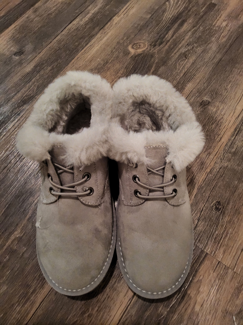 NEW Cushionaire faux suede and fur slip-on shoes with laces